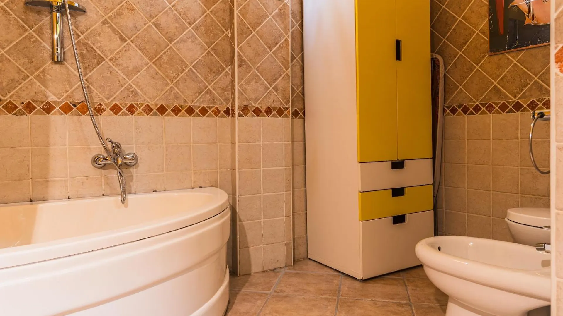 La Casa Di Ryan - Camere - Policlinico - Cittadella Monserrato Italy