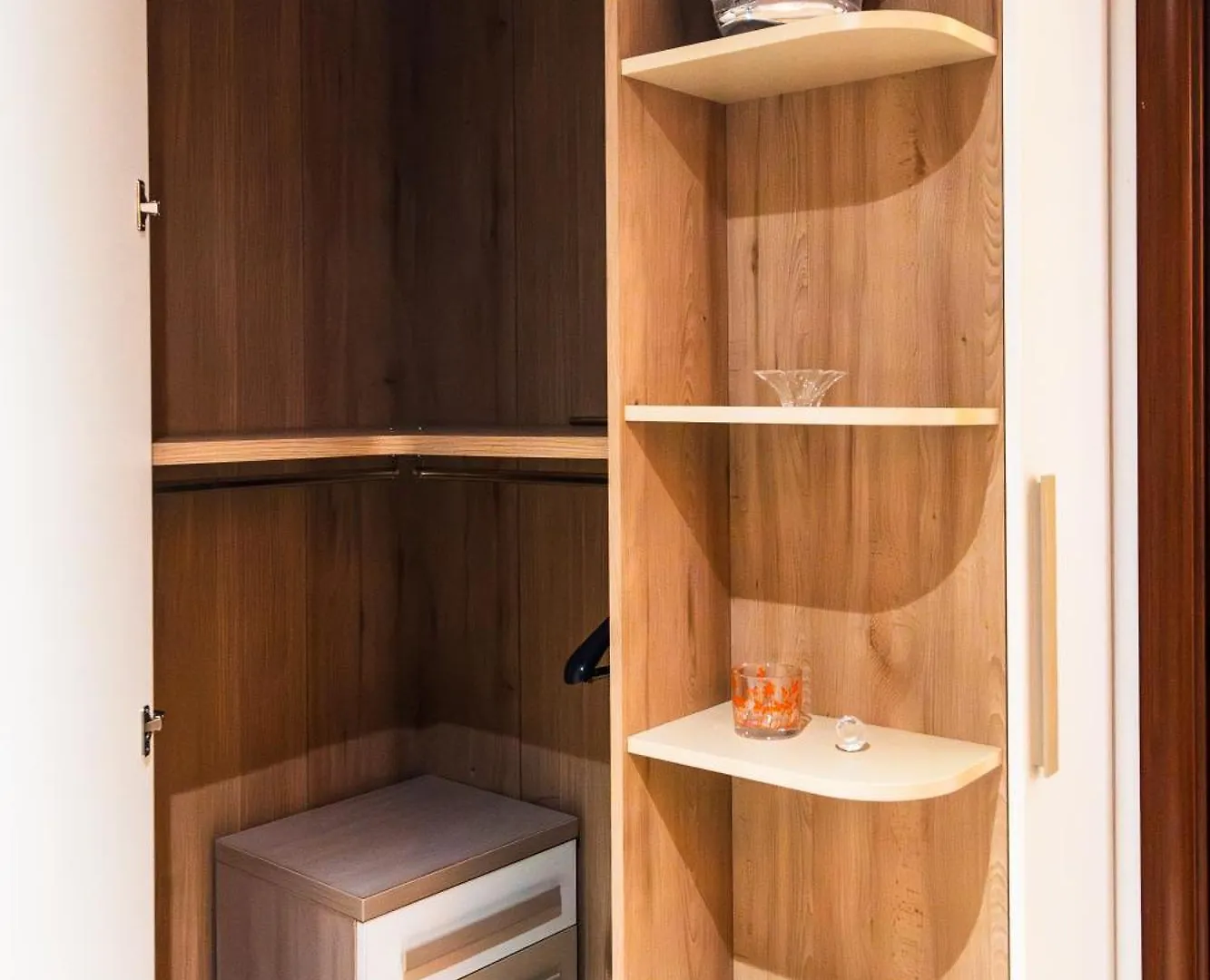 La Casa Di Ryan - Camere - Policlinico - Cittadella Monserrato 0*,