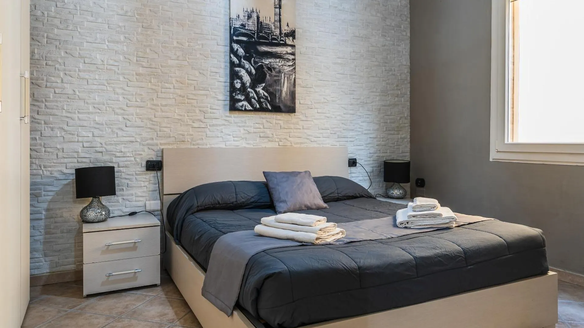La Casa Di Ryan - Camere - Policlinico - Cittadella Monserrato 0*,  Italia